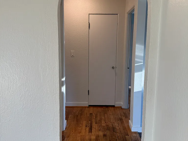 732 S Monroe St — Photo 11