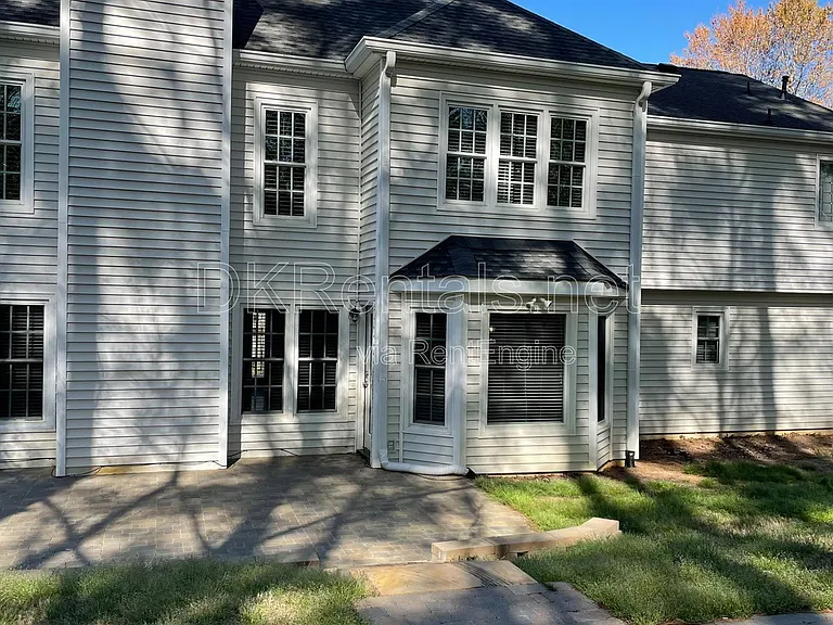 416 Carmain Ln NW — Photo 42
