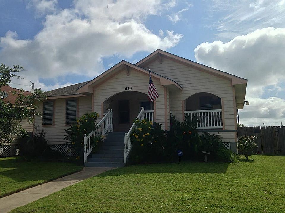 1st image of 624 33rd St