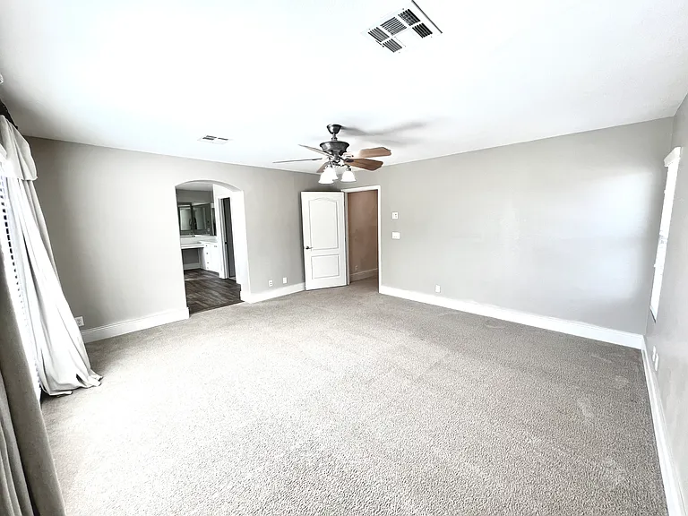 7140 Charter Crest St — Photo 53