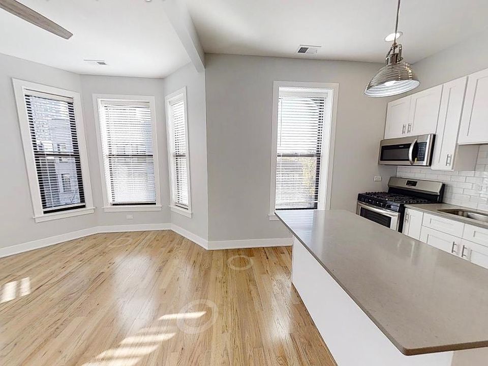1st image of 2122 N Sedgwick St #1