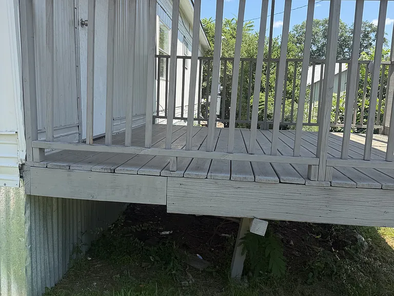 923 W Lee Rd #6 — Photo 6