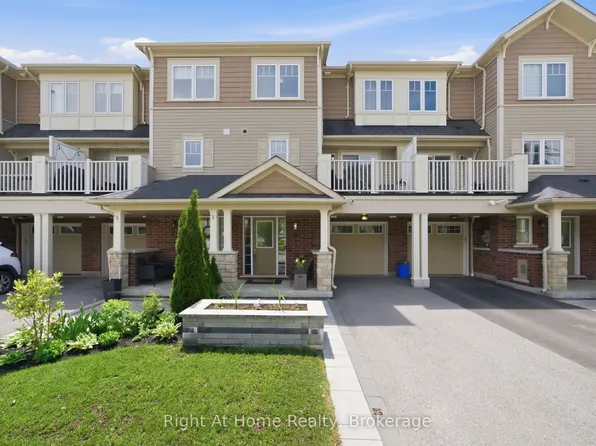 81 Far North Ct, Oshawa, ON L1L 0J5