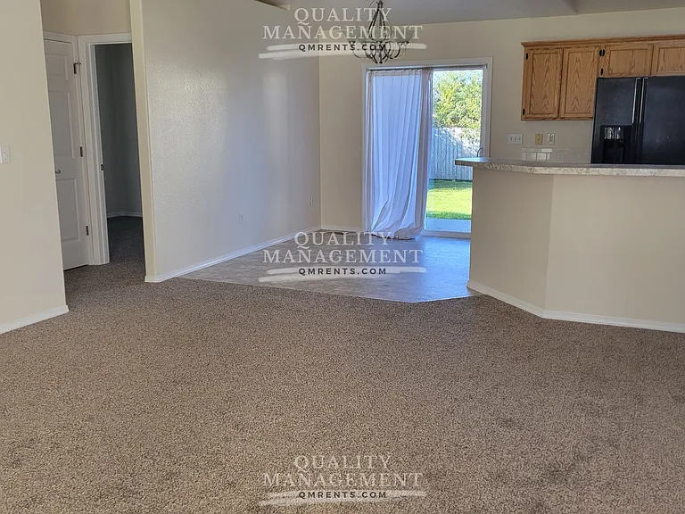 2104 E Olympic Ave — Photo 3