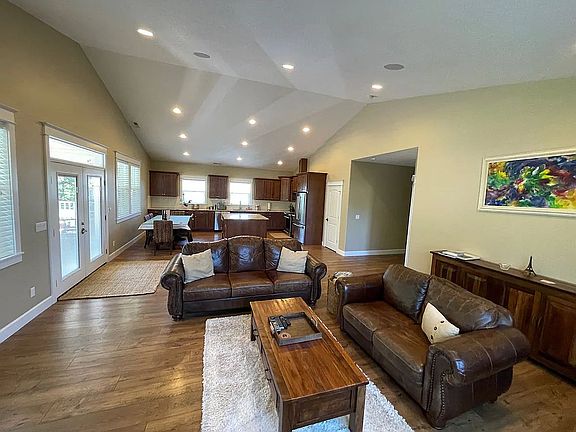 OPEN CONCEPT 