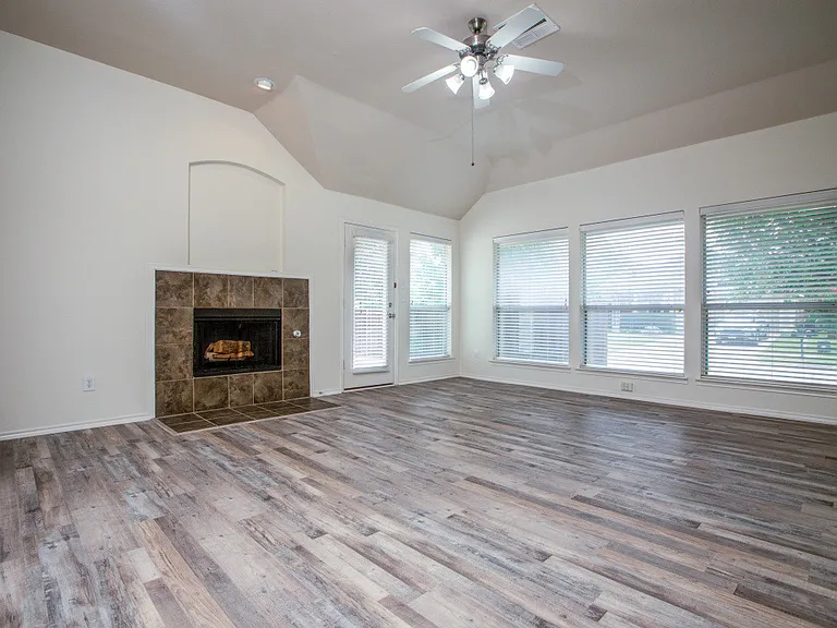 9900 Northgate Dr — Photo 10