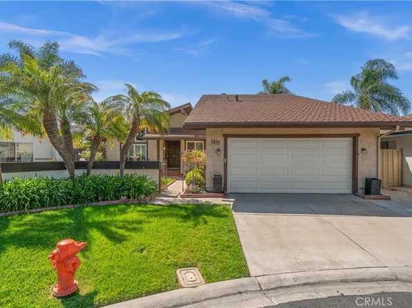 1917 W Las Palmas Cir, Orange, CA 92868