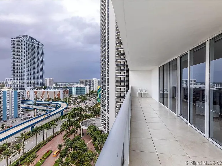 1830 S Ocean Dr #1606 — Photo 4