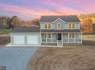 341 School Rd, Dalmatia, PA 17017