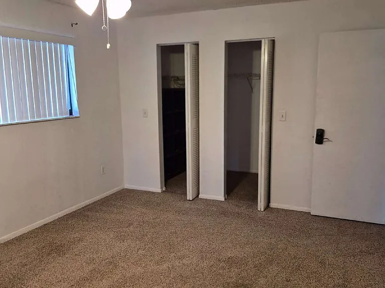 6018 Laketree Ln #B — Photo 22