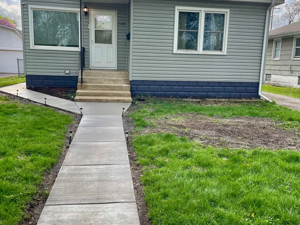 7108 Schneider Ave, Hammond, IN 46323