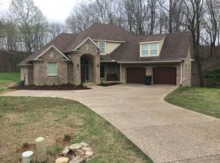 3057 Woodsy Creek Dr, White house, TN 37188