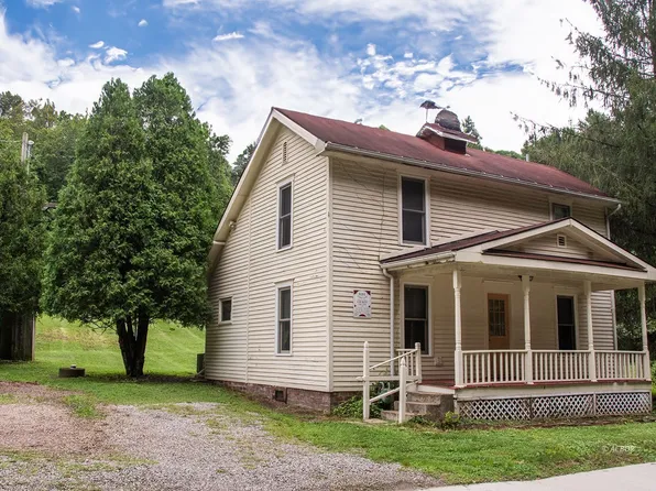 8181 Dairy Ln, Athens, OH 45701