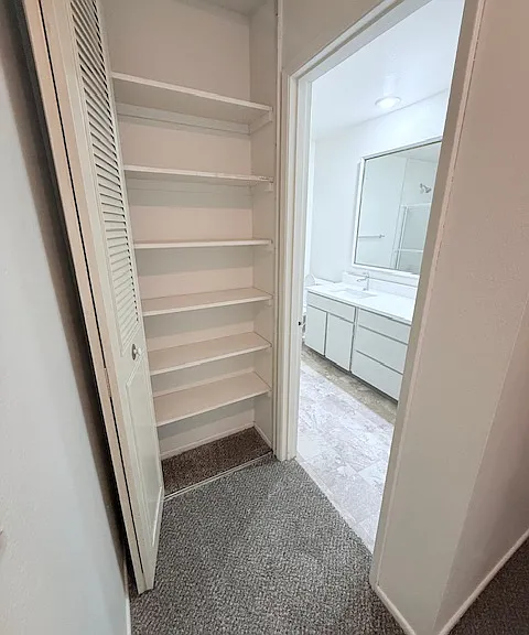 2101 SW Camelot Ct — Photo 21