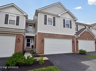 217 Lineas Ln, Geneva, IL 60134