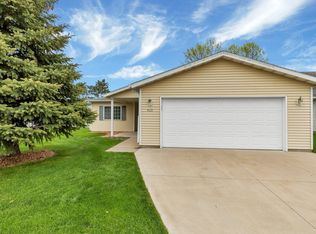 425 Fieldcrest Ln, Sartell, MN 56377