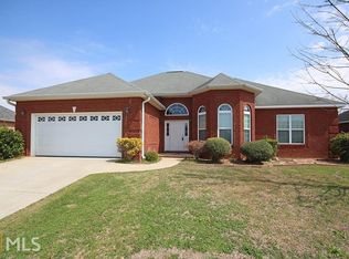 704 Loudon Hill Dr, Warner Robins, GA 31088