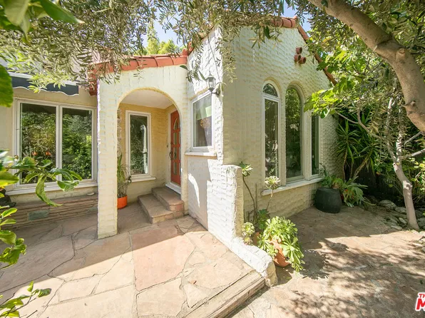 2129 N Beachwood Dr, Los Angeles, CA 90068