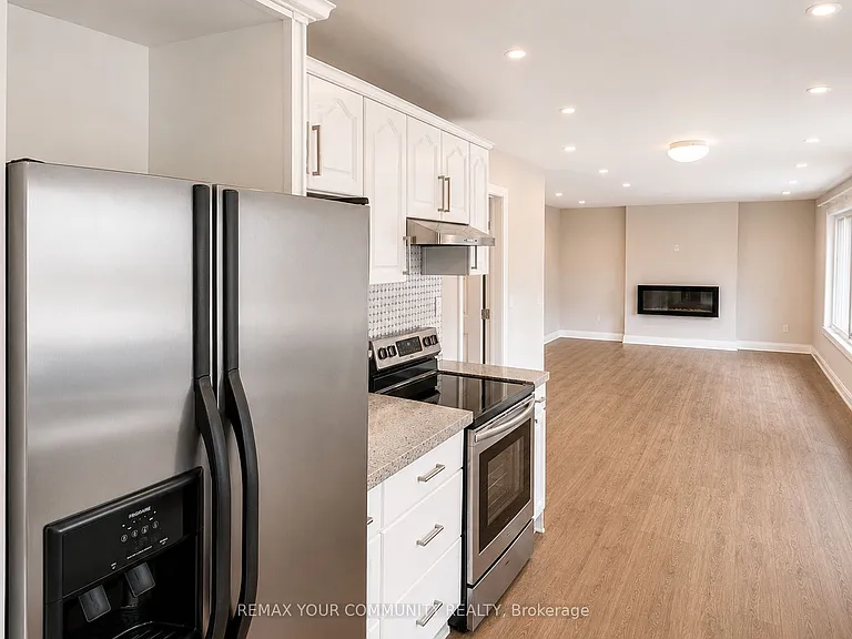 77 Beswick Dr — Photo 8