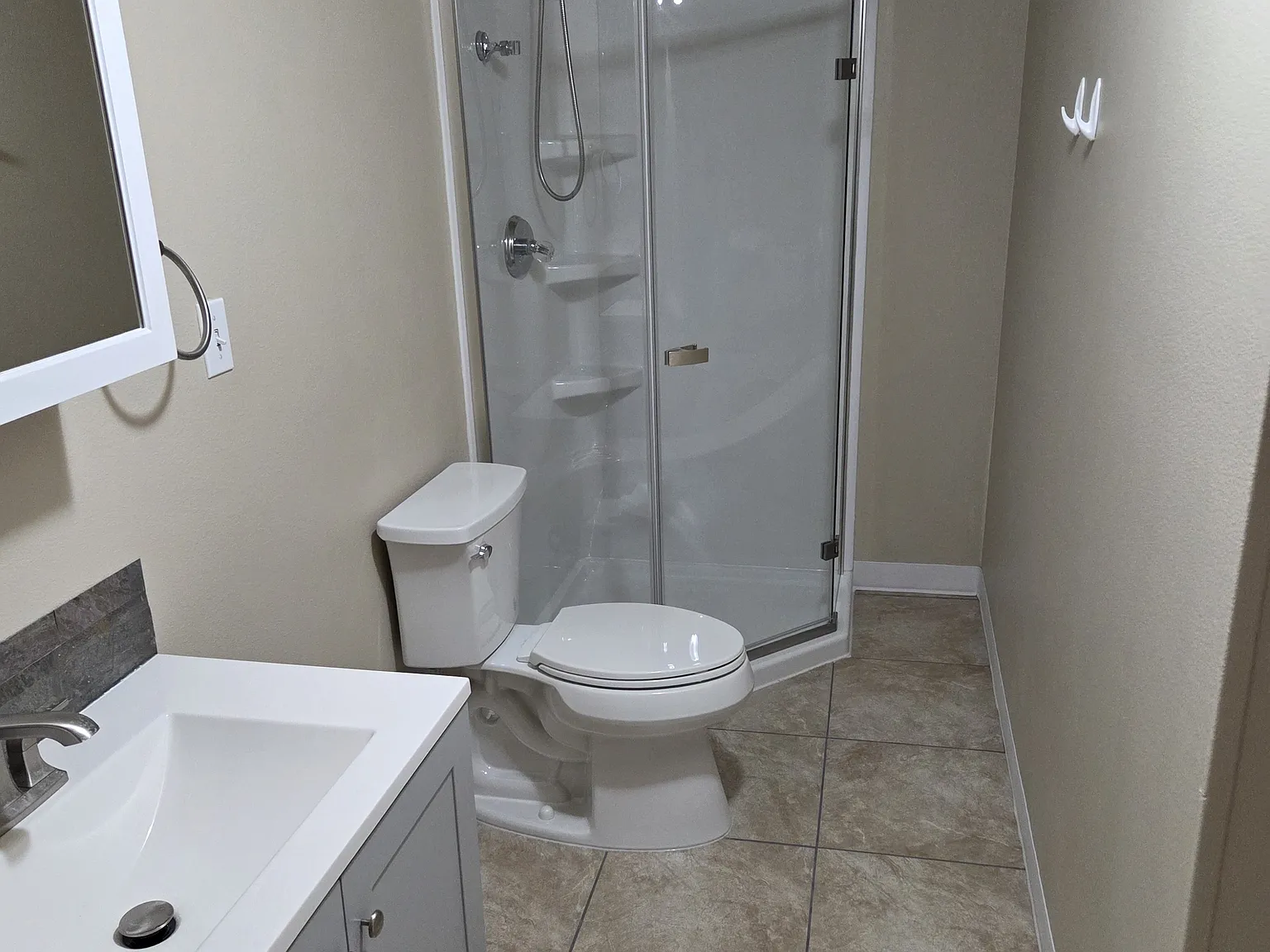 9180 SW 4th St — Photo 3