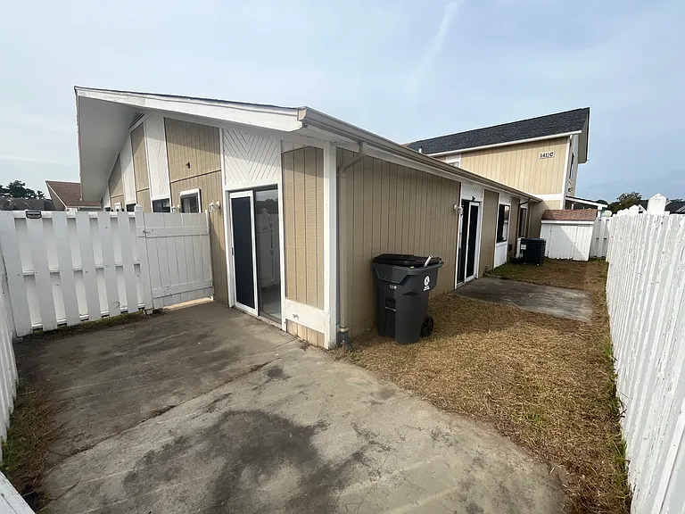 1411 Turkey Ridge Rd #D — Photo 16