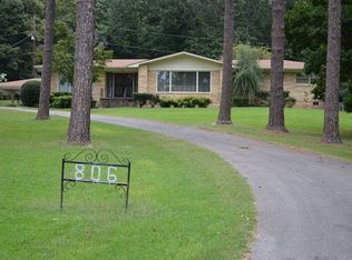 806 S Gould St, Harrisburg, AR 72432