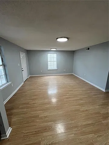 8812 Apple St — Photo 3