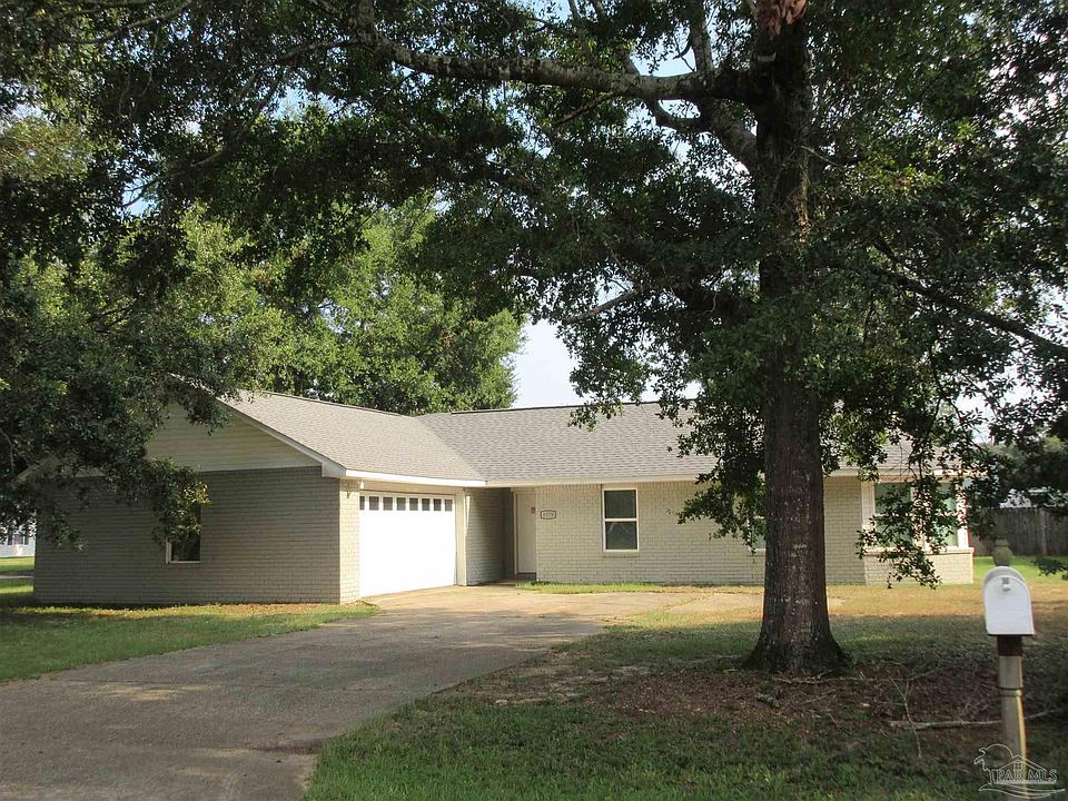 1st image of 4379 Carlton Dr
