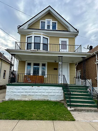 136 Zenner St Photo 1