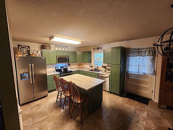 2nd image of 1416 Valleywood Dr