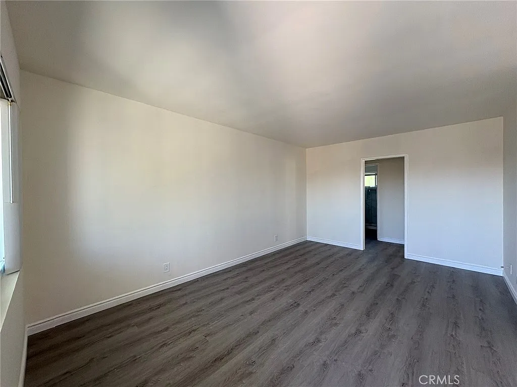 1 bed, 600 sqft, $2,100 — Photo 2