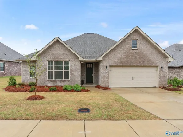 3004 Crystal Creek Dr, Brownsboro, AL 35741