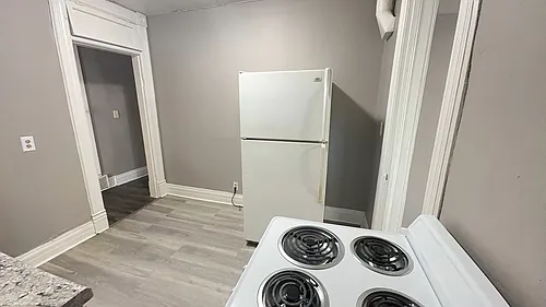 1700 B St #5 Photo 1