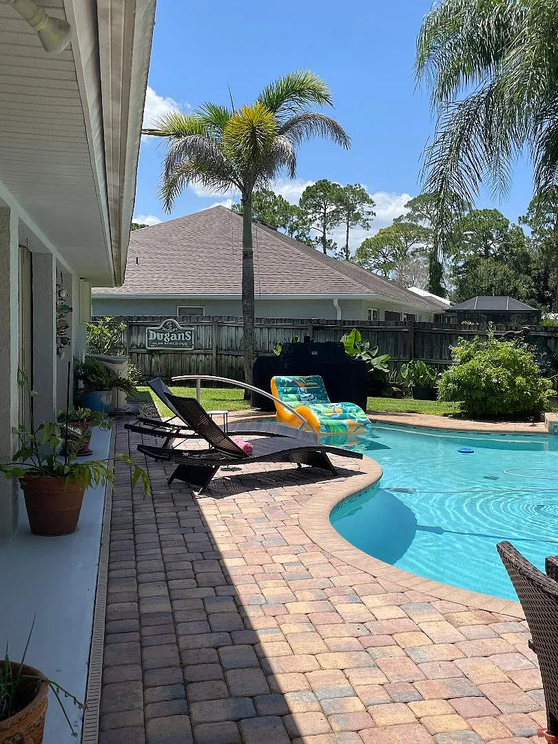 Sunset Ln, Sebastian — Photo 2
