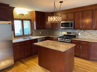 18 Garfield Rd, Holbrook, MA 02343