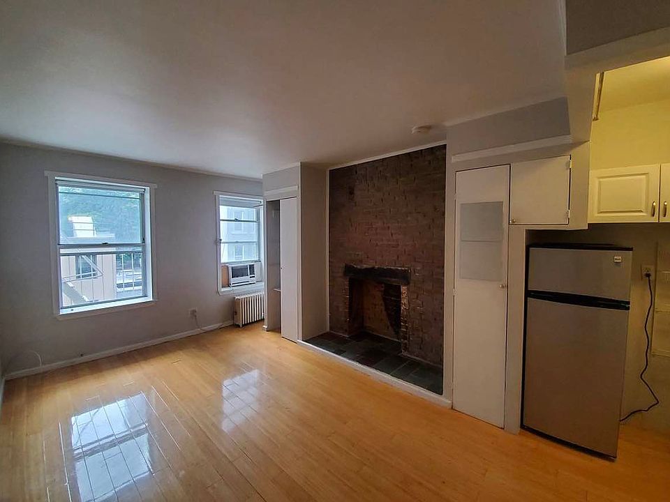 2nd image of 445 W 36th St APT 14