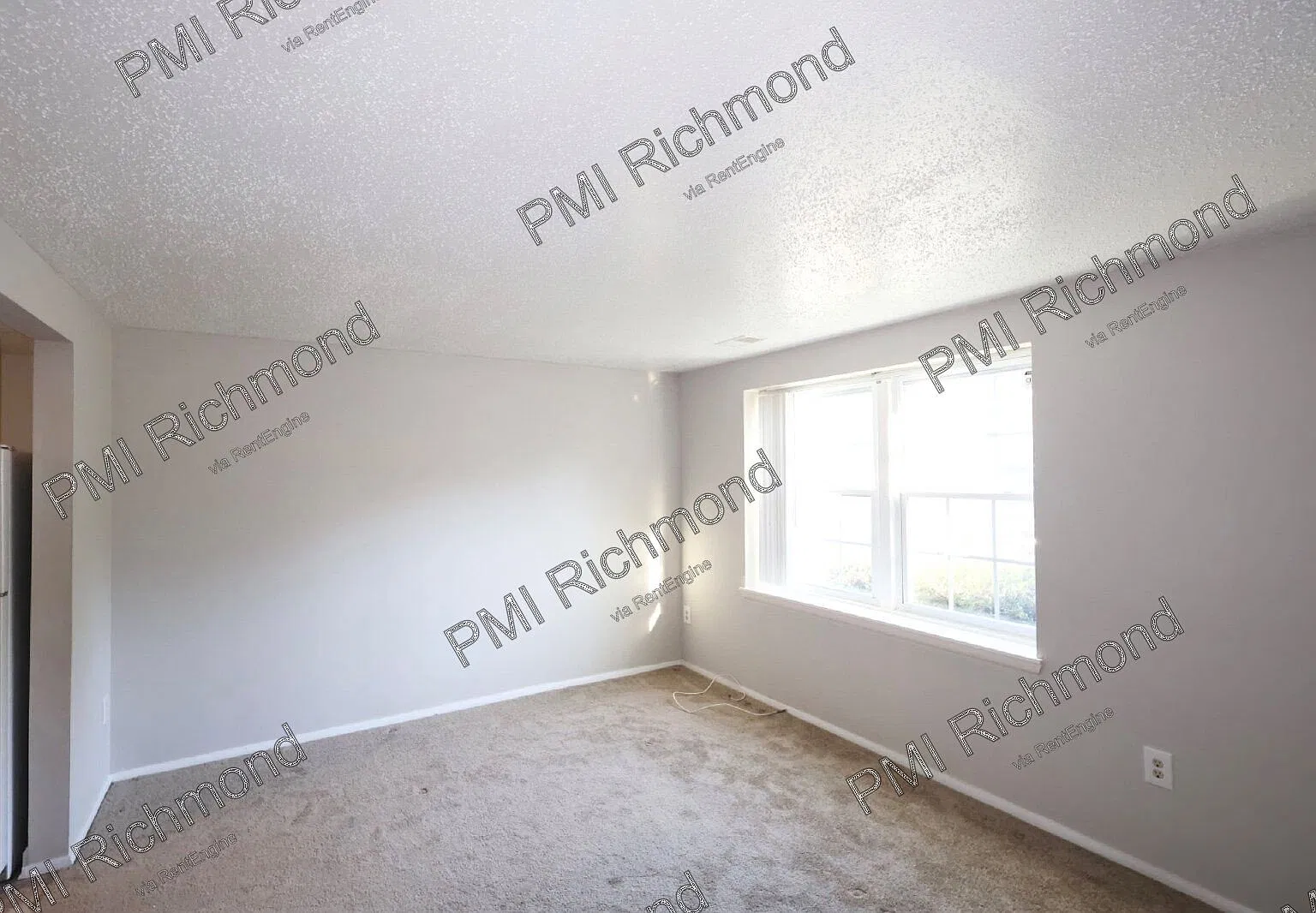 3 bed, 1.5 bath, 1280 sqft, $1,870 — Photo 3