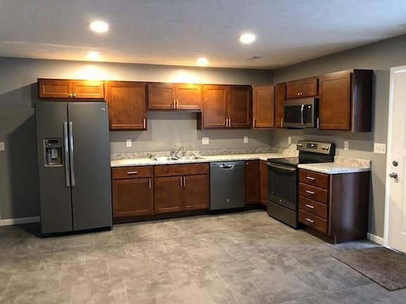 3rd image of 2708 Saint Patrick Ave #2