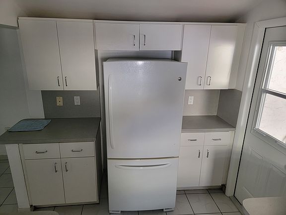 3rd image of 6751 SW 39th Ter #2