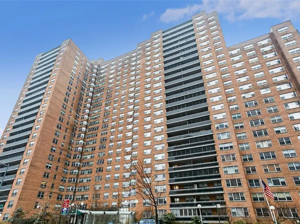 70-25 Yellowstone Boulevard #21R, Forest Hills, NY 11375
