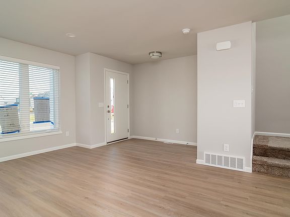 2nd image of 2504 Spark St