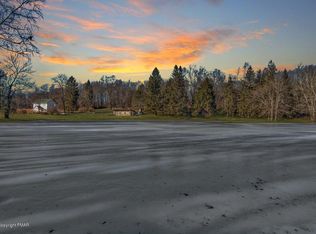 108 Komolova Ln, Canadensis, PA 18325