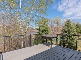 1472 16th Ave SE, Cambridge, MN 55008