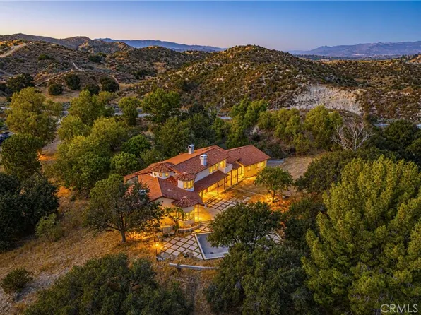 16515 Valley Ranch Rd, Canyon Country, CA 91387