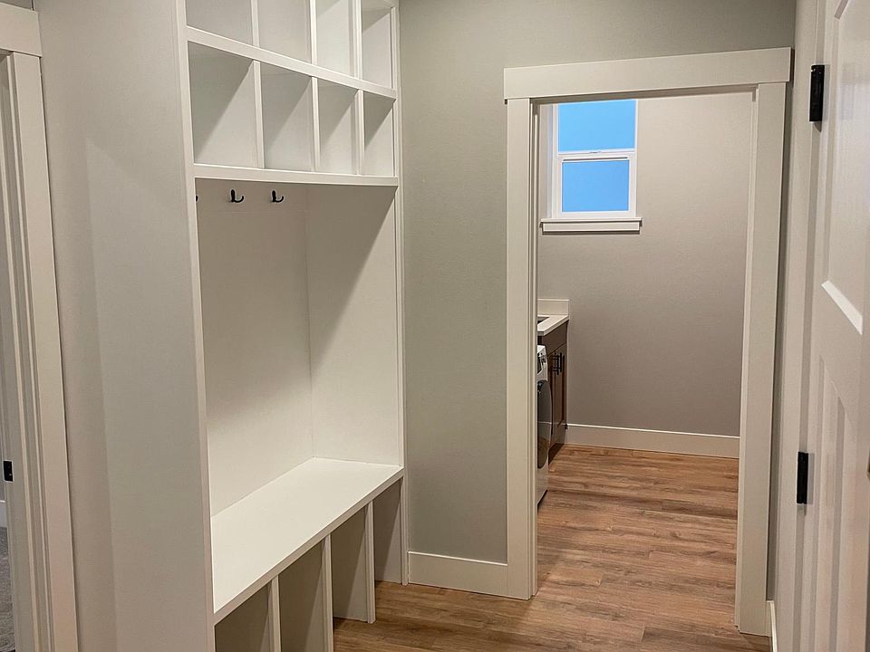 mudroom