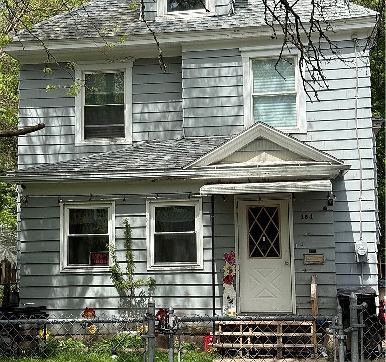 2nd image of 154 W Ostrander Ave