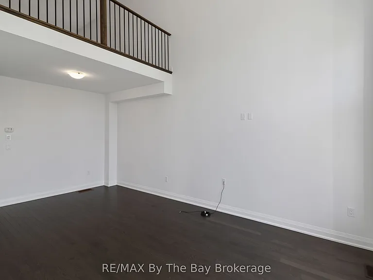 52 Amber Dr — Photo 21