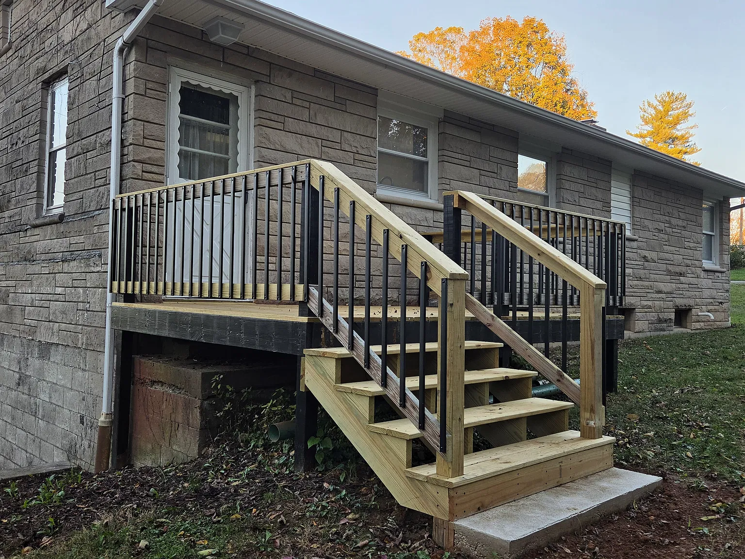 3 bed, 1100 sqft, $1,600 — Photo 4
