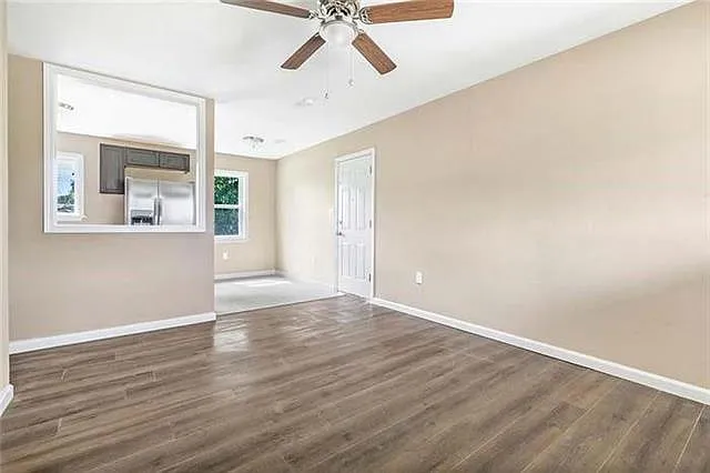 3 bed, 1.0 bath, 837 sqft, $1,500 — Photo 2