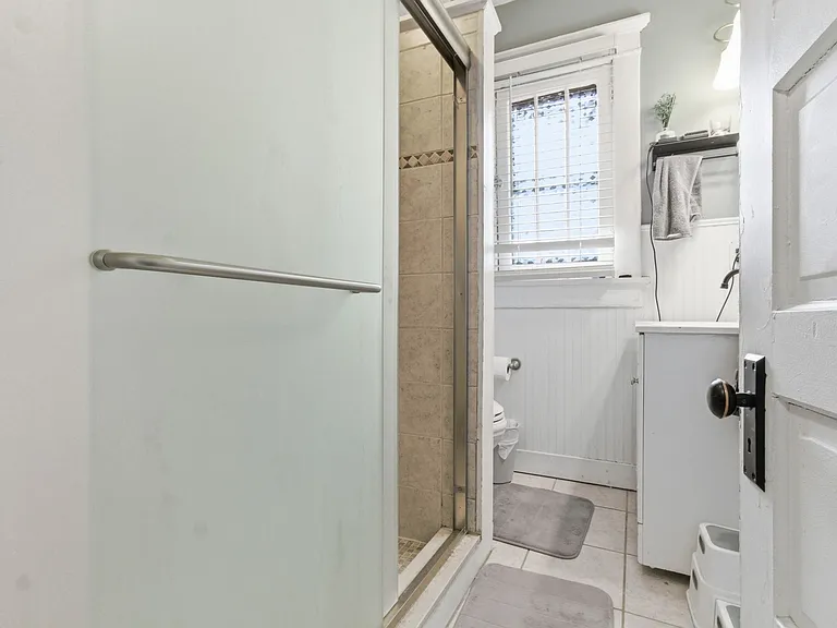 510 Woodruff Place Middle Dr — Photo 17